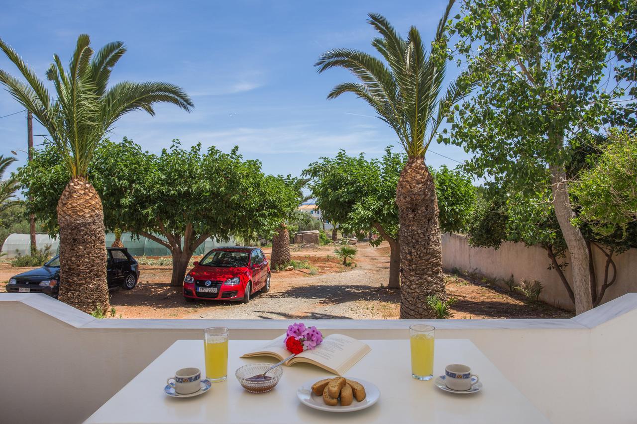 Ta Ambelakia Apartment Monemvasia Exterior photo